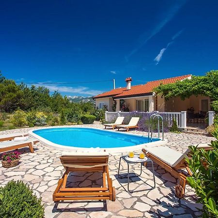 Kučiće Villa Ana - 3 Bedroom Villa With Private Pool And Unspoiled Natural Environment מראה חיצוני תמונה