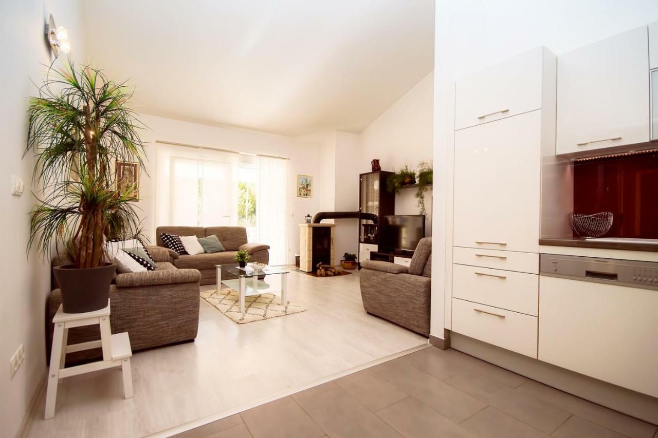 Kučiće Villa Ana - 3 Bedroom Villa With Private Pool And Unspoiled Natural Environment מראה חיצוני תמונה