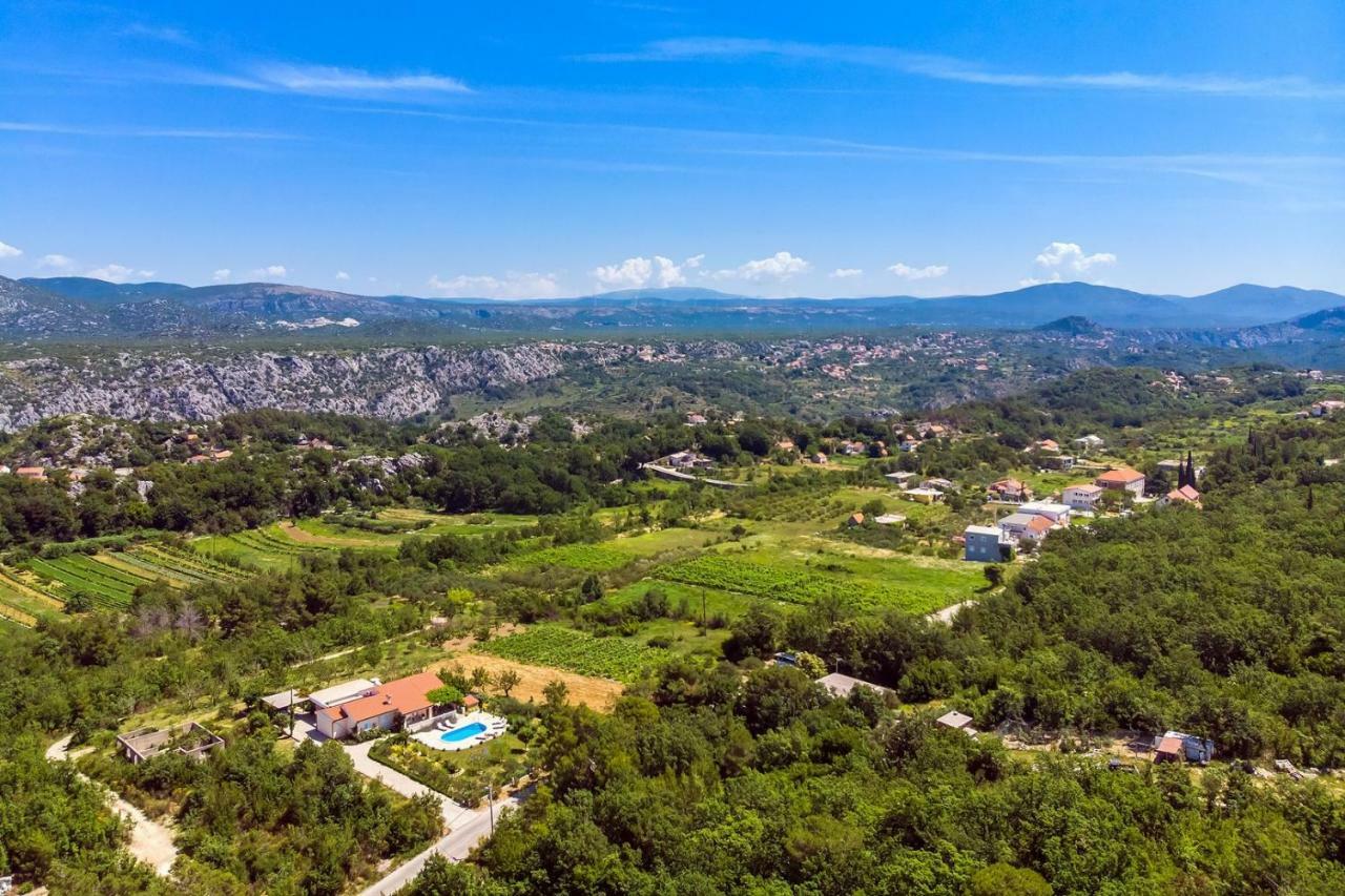 Kučiće Villa Ana - 3 Bedroom Villa With Private Pool And Unspoiled Natural Environment מראה חיצוני תמונה