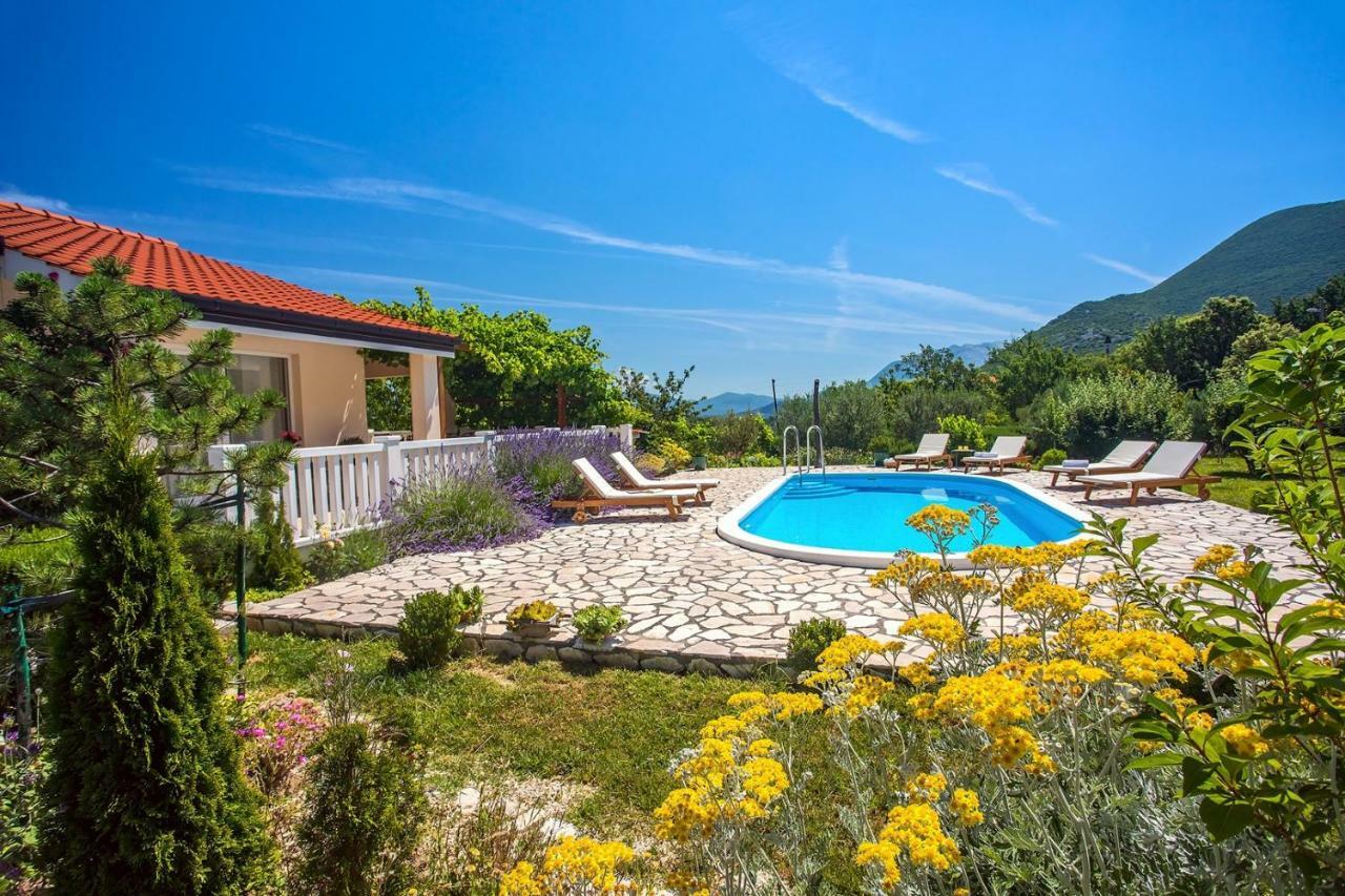 Kučiće Villa Ana - 3 Bedroom Villa With Private Pool And Unspoiled Natural Environment מראה חיצוני תמונה