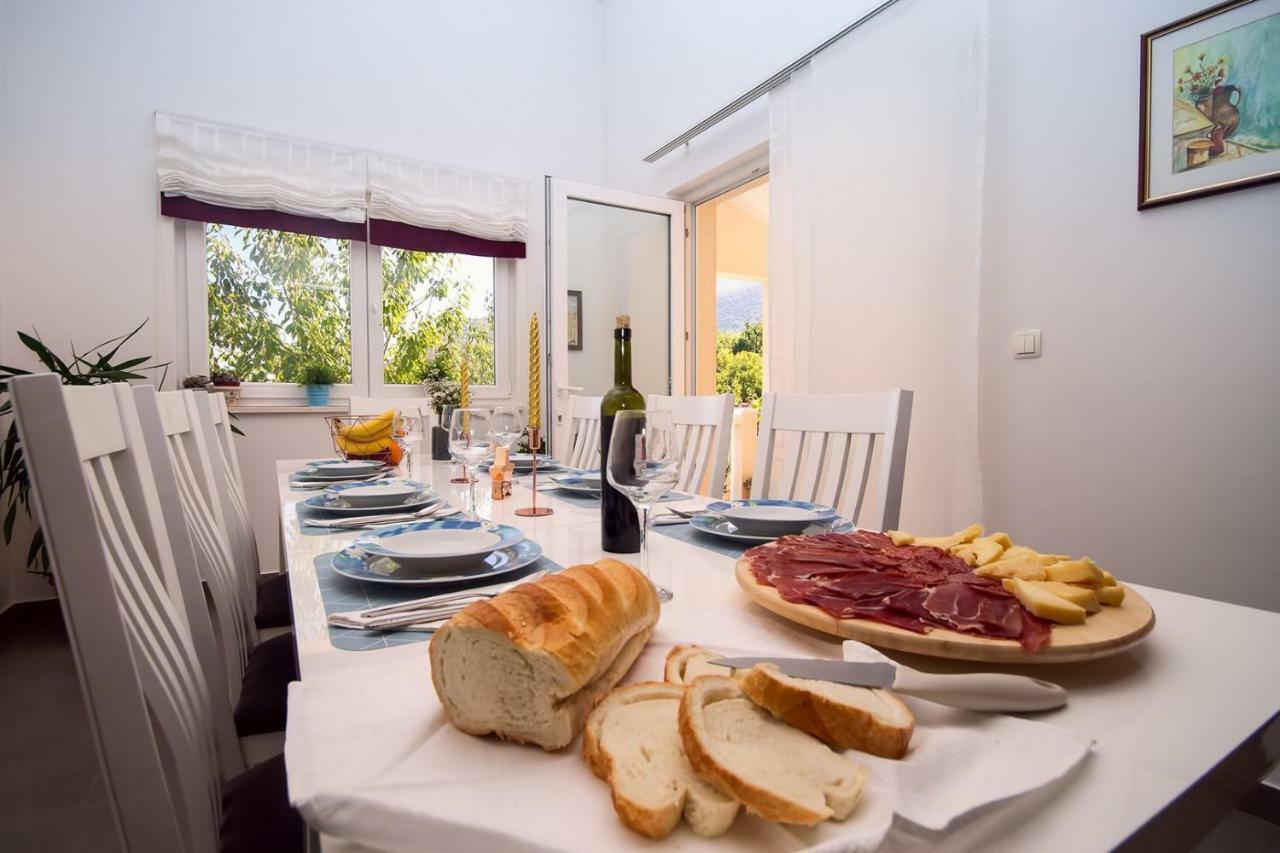 Kučiće Villa Ana - 3 Bedroom Villa With Private Pool And Unspoiled Natural Environment מראה חיצוני תמונה